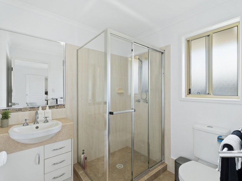 113 Wunburra Circle, Pacific Pines QLD 4211