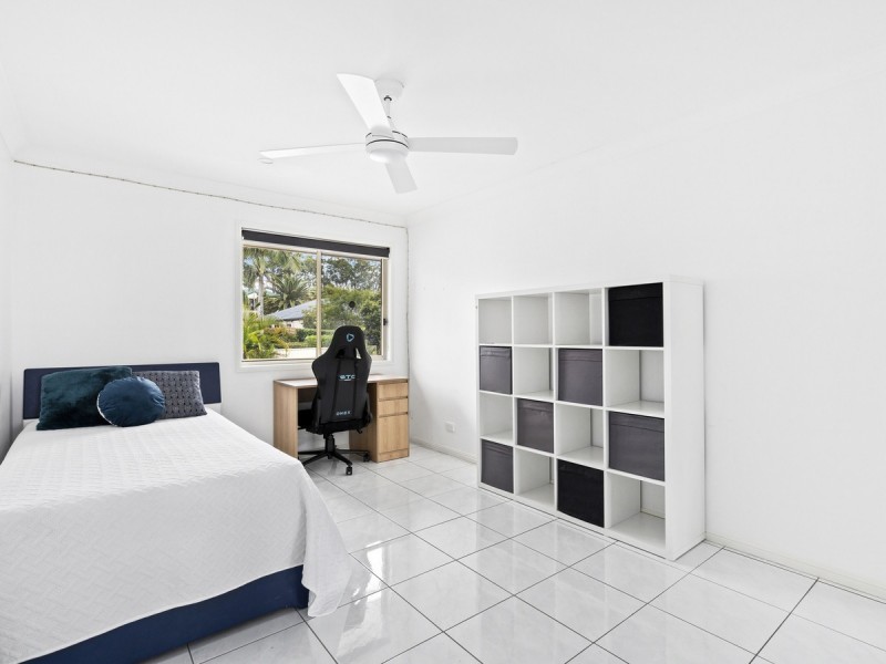 39 Gippsland Drive, Helensvale QLD 4212