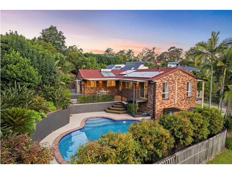 6 Suva Place, Pacific Pines QLD 4211