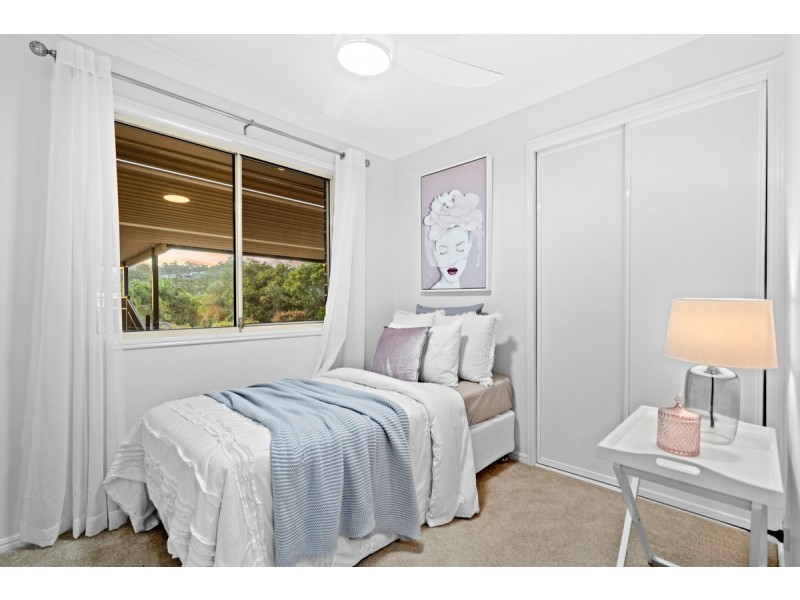 6 Suva Place, Pacific Pines QLD 4211