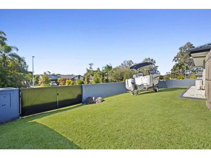 1 Boonah Court, Helensvale QLD 4212