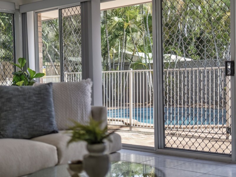 25 Lakeshore Drive, Helensvale QLD 4212