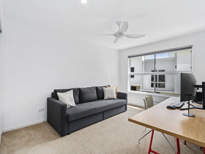 2/14 Careel Close, Helensvale QLD 4212