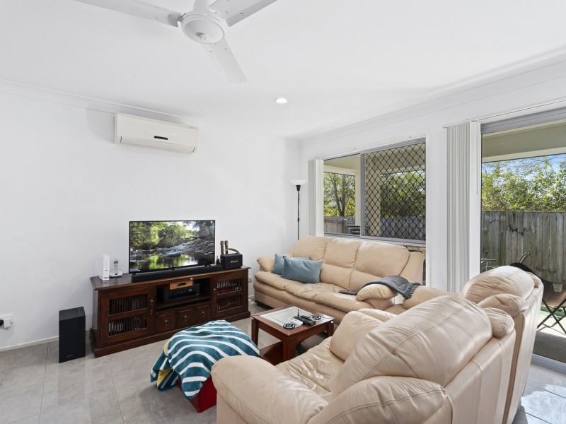 12 Rise Circuit, Pacific Pines QLD 4211