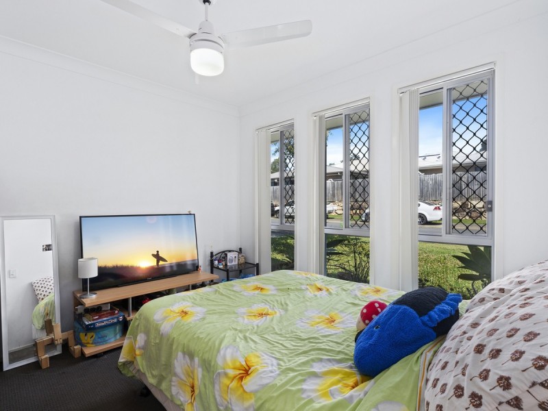 12 Rise Circuit, Pacific Pines QLD 4211