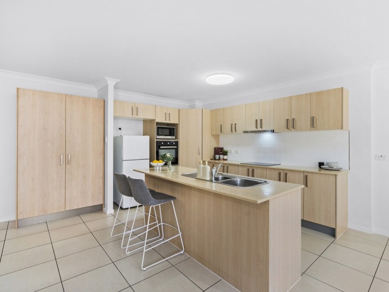 3/49 Usher Avenue, Labrador QLD 4215