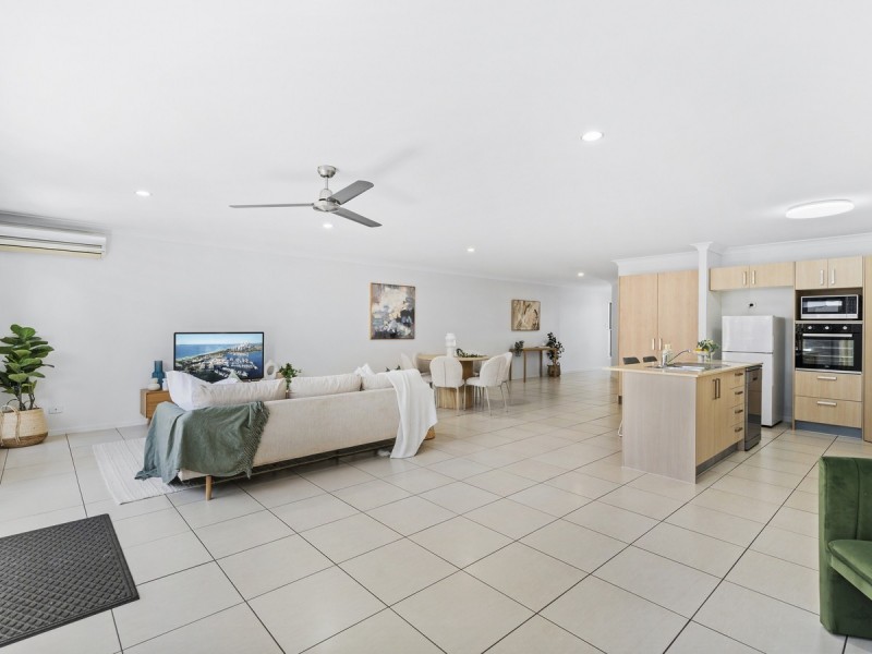 3/49 Usher Avenue, Labrador QLD 4215