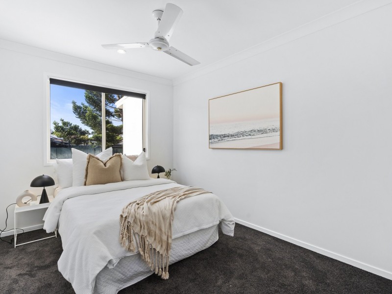 3/49 Usher Avenue, Labrador QLD 4215