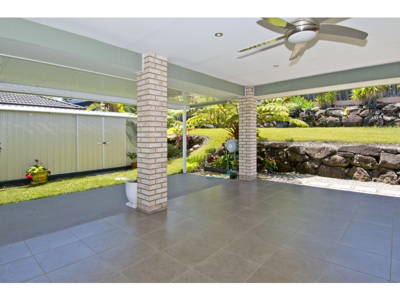 72 Hawkesbury Avenue, Pacific Pines QLD 4211