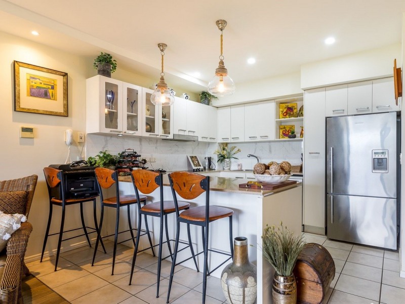 8438 Magnolia Drive, Hope Island QLD 4212