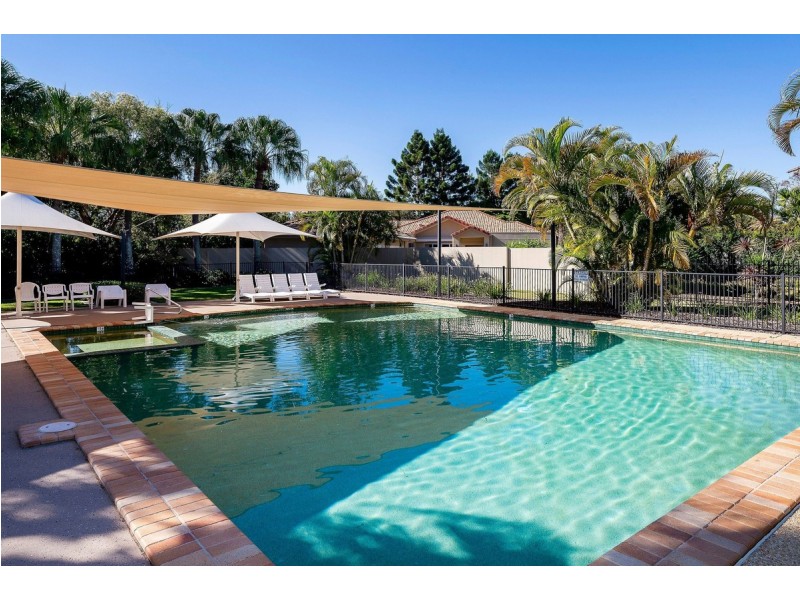 8438 Magnolia Drive, Hope Island QLD 4212