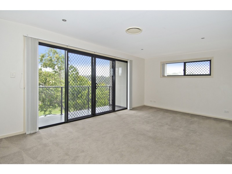 1/4 Carmen Court, Oxenford QLD 4210