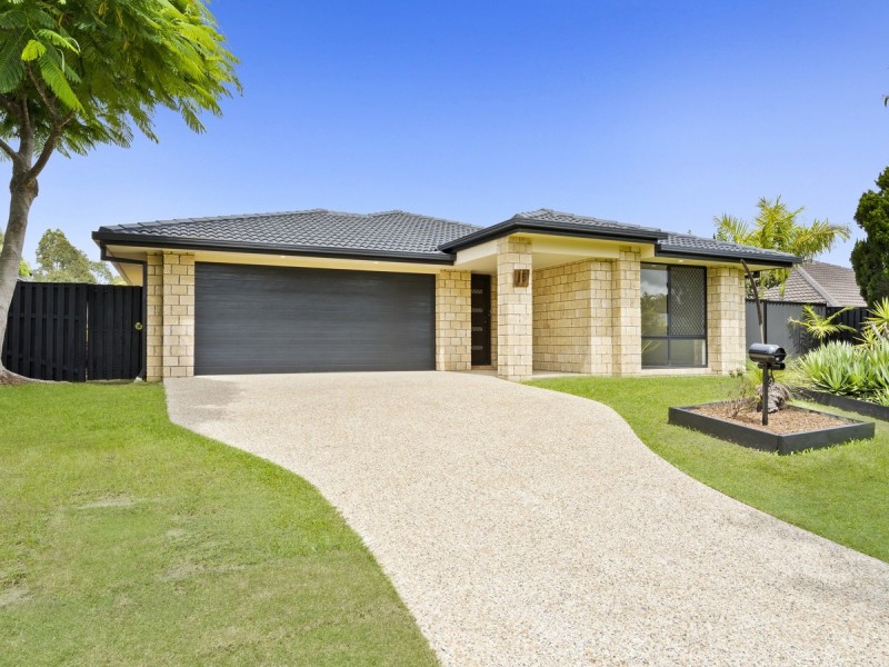 15 Govett Street, Pacific Pines QLD 4211