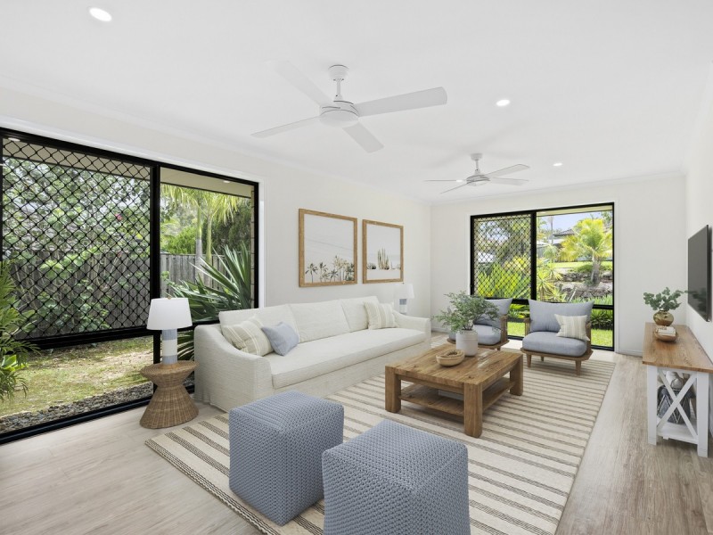 15 Govett Street, Pacific Pines QLD 4211