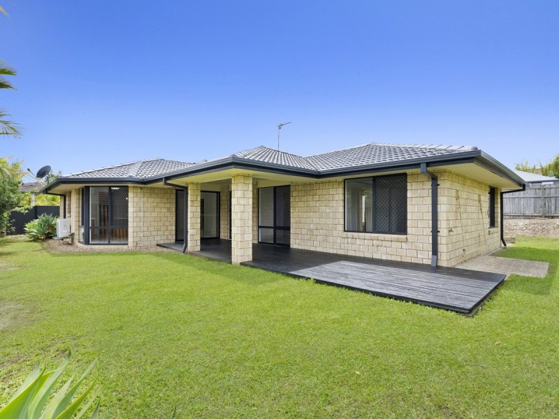 15 Govett Street, Pacific Pines QLD 4211