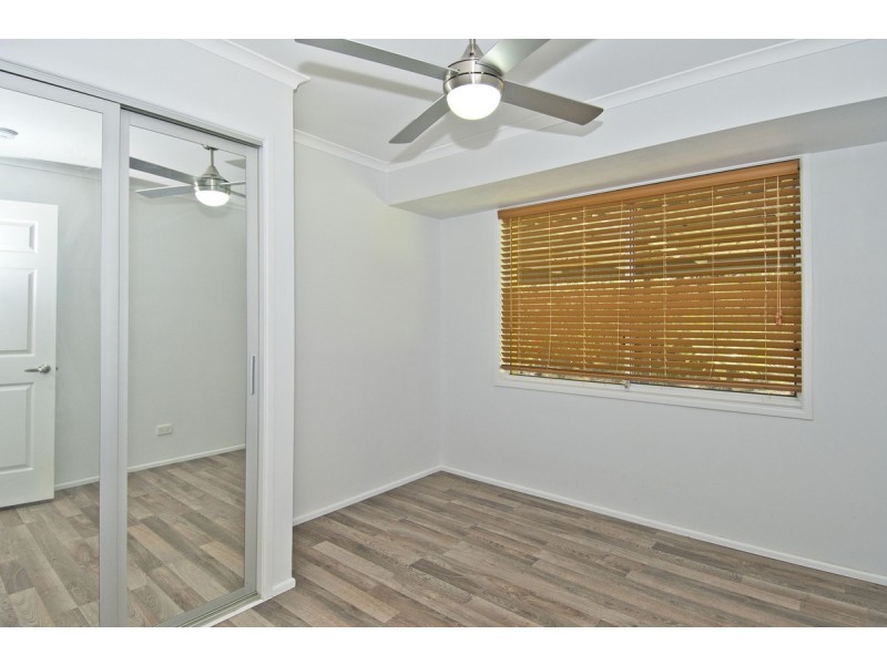 33 Mullewa Crescent, Helensvale QLD 4212