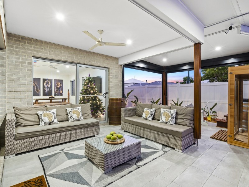 2 Oxenford Place, Oxenford QLD 4210