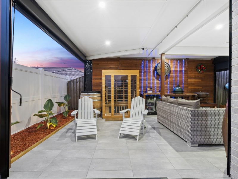 2 Oxenford Place, Oxenford QLD 4210