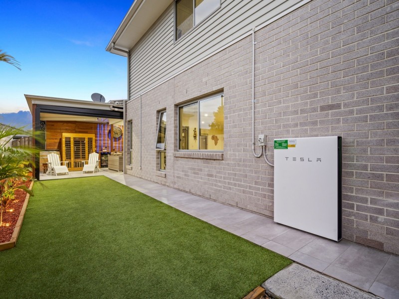 2 Oxenford Place, Oxenford QLD 4210