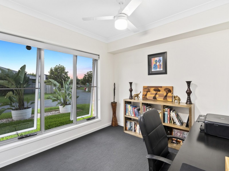 2 Oxenford Place, Oxenford QLD 4210