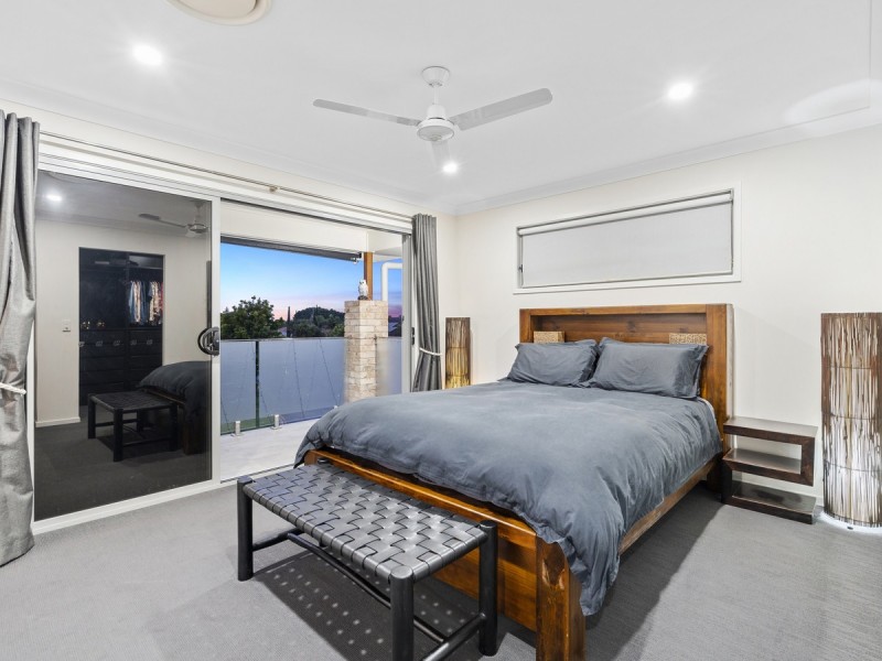 2 Oxenford Place, Oxenford QLD 4210