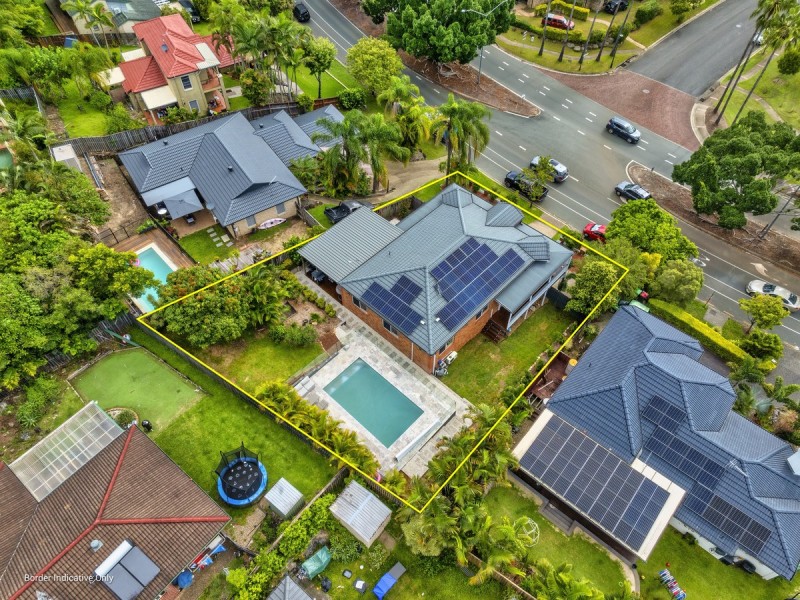 8 Pacific Pines Boulevard, Pacific Pines QLD 4211