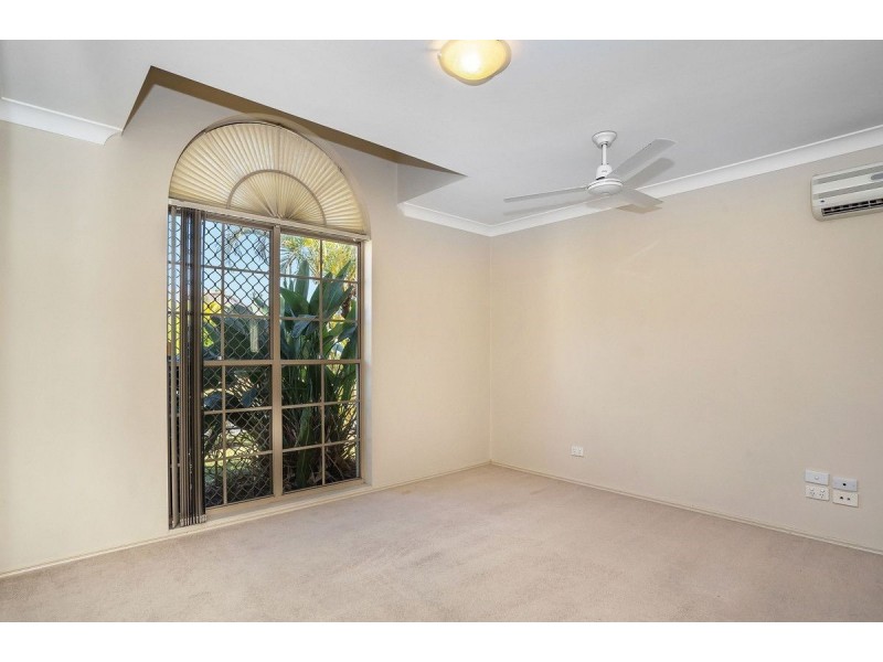 24 Dellwood Circuit, Molendinar QLD 4214