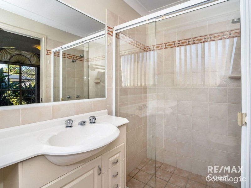 24 Dellwood Circuit, Molendinar QLD 4214