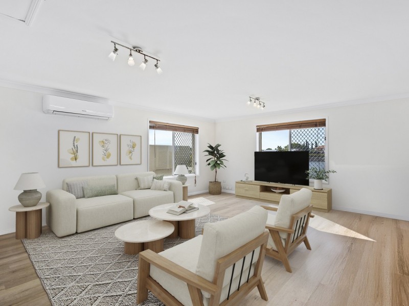 44 Lakeshore Drive, Helensvale QLD 4212