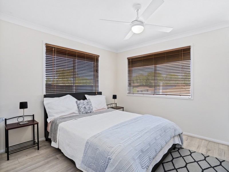 44 Lakeshore Drive, Helensvale QLD 4212