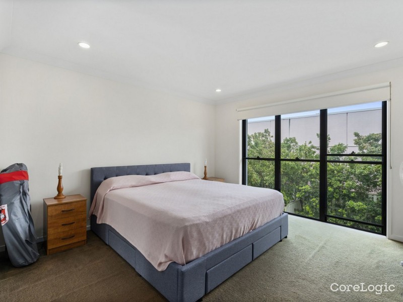 76/18 Archipelago Street, Pacific Pines QLD 4211