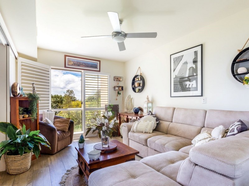 8438 Magnolia Drive, Hope Island QLD 4212