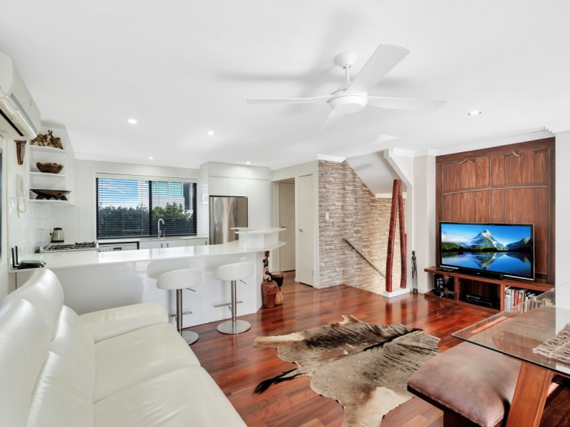 6/37 Brighton Street, Biggera Waters QLD 4216