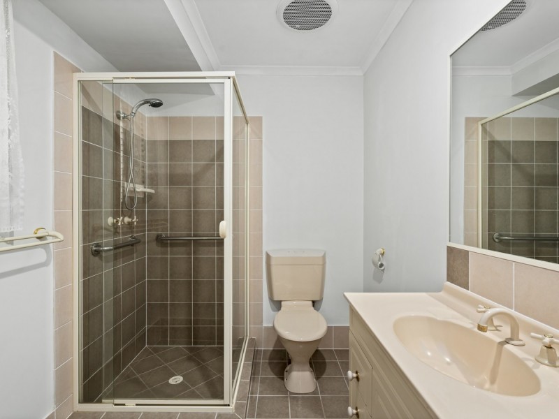 20 Govett Street, Pacific Pines QLD 4211