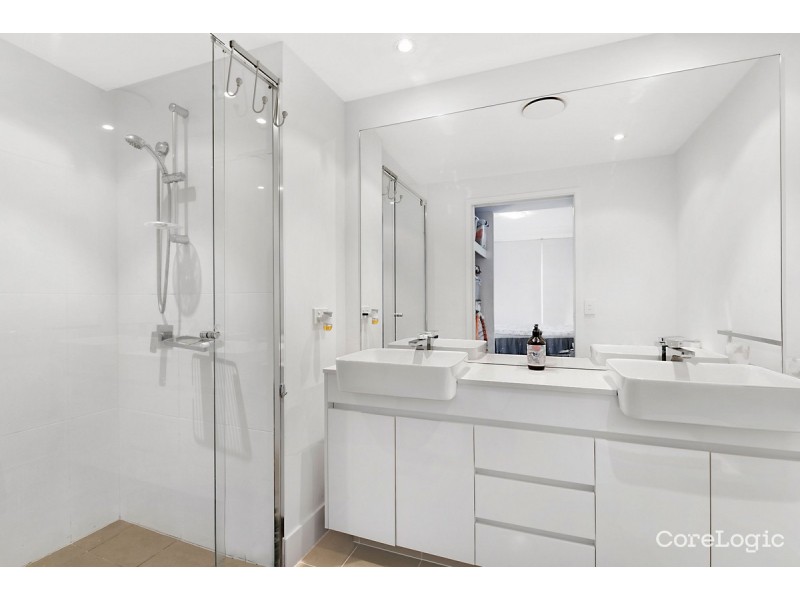 308/11 Compass Drive, Biggera Waters QLD 4216