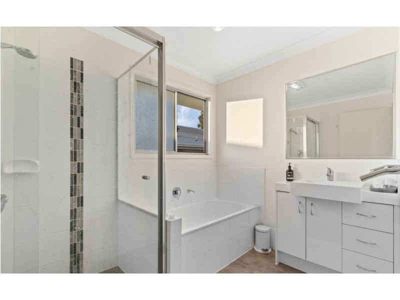 7 Steven Crescent, Pimpama QLD 4209