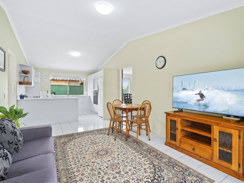 11 Gordonvale Place, Helensvale QLD 4212