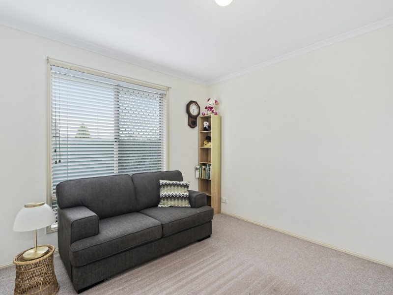 11 Gordonvale Place, Helensvale QLD 4212