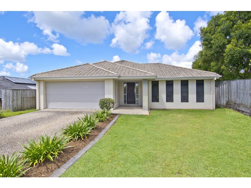16 Lawley Crescent, Pacific Pines QLD 4211