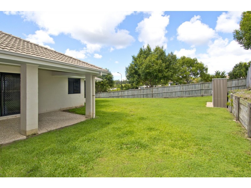 16 Lawley Crescent, Pacific Pines QLD 4211