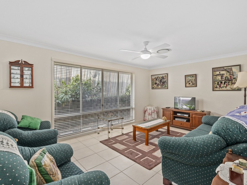 32 Faraday Crescent, Pacific Pines QLD 4211