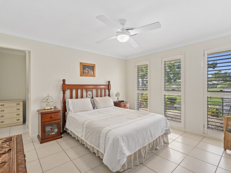 32 Faraday Crescent, Pacific Pines QLD 4211