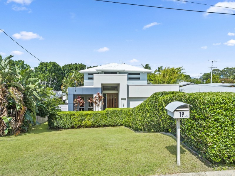 19 Jingella Street, Hope Island QLD 4212