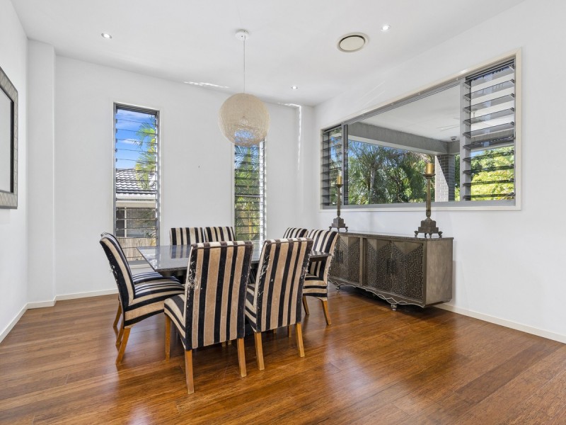 19 Jingella Street, Hope Island QLD 4212