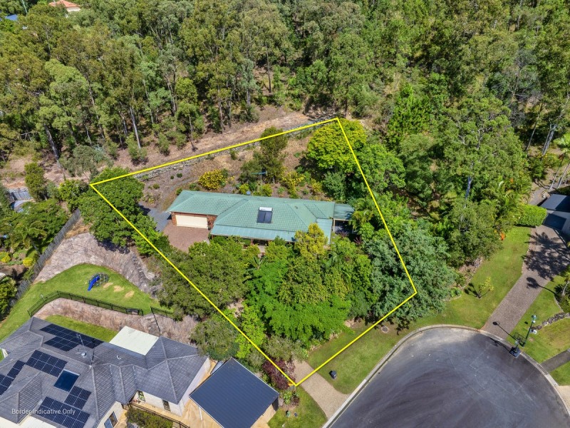 4 Atoll Court, Pacific Pines QLD 4211