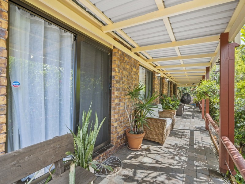 4 Atoll Court, Pacific Pines QLD 4211