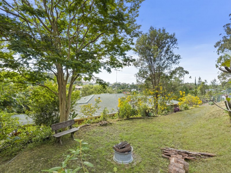 4 Atoll Court, Pacific Pines QLD 4211