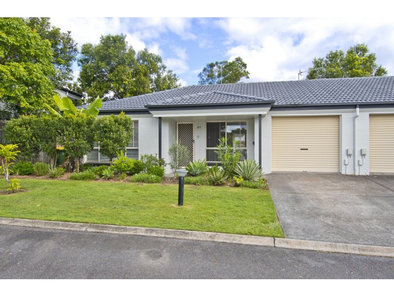 95/31 Archipelago Street, Pacific Pines QLD 4211