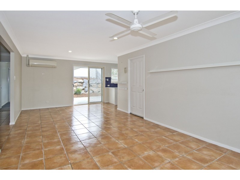 95/31 Archipelago Street, Pacific Pines QLD 4211