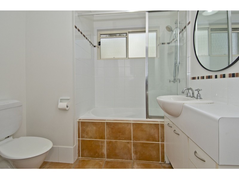 95/31 Archipelago Street, Pacific Pines QLD 4211